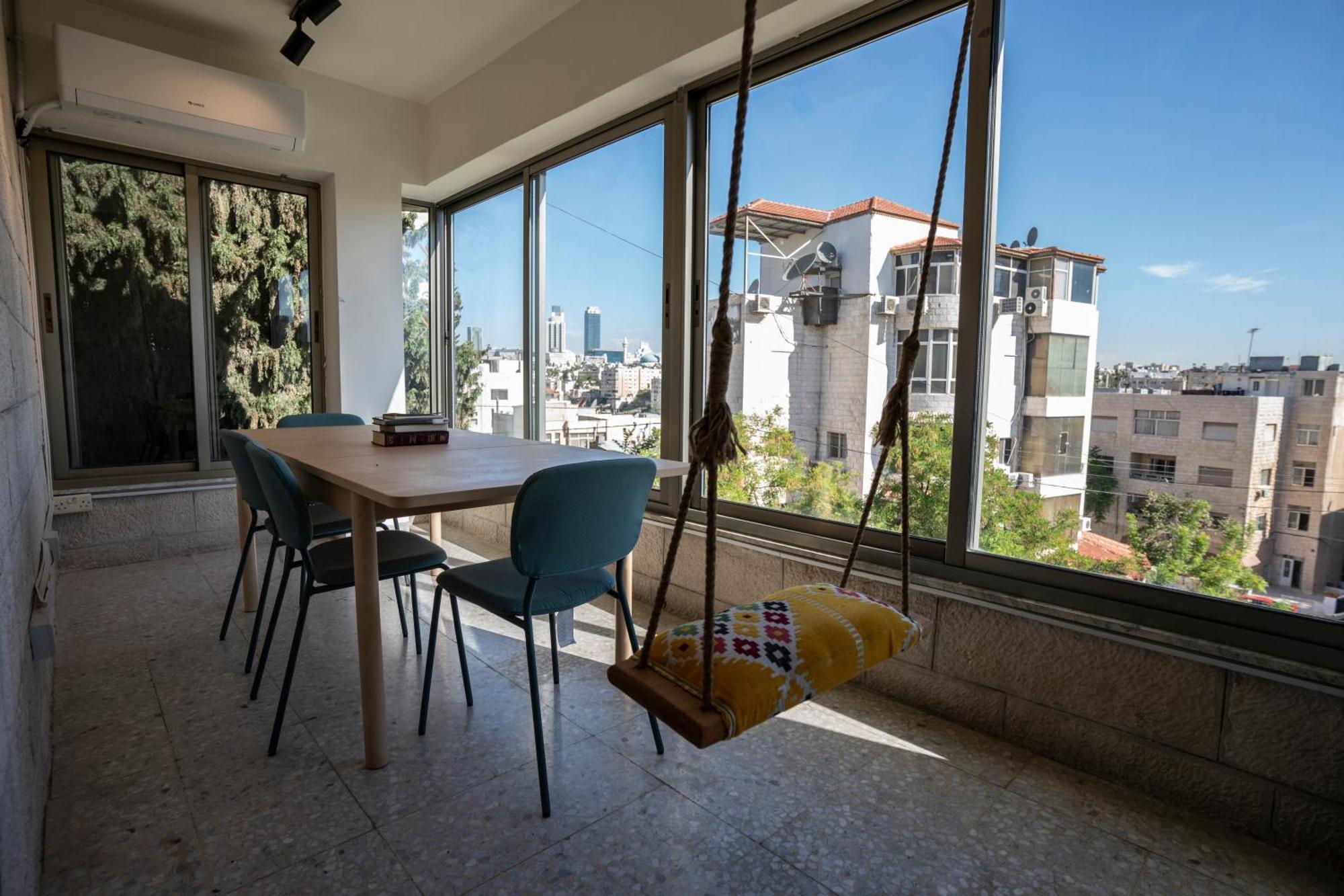 Battuta Hostel Amman Exteriör bild