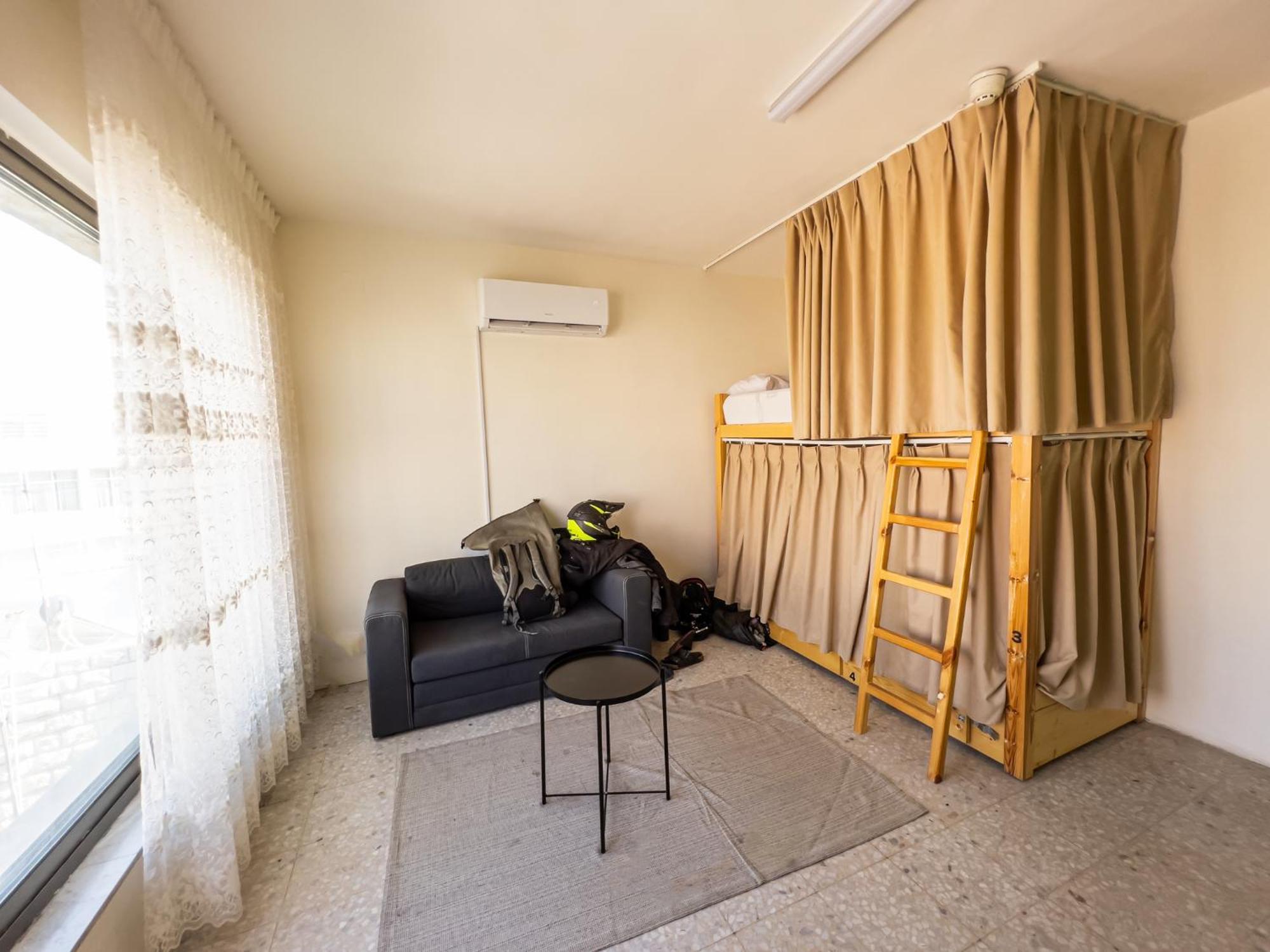 Battuta Hostel Amman Exteriör bild