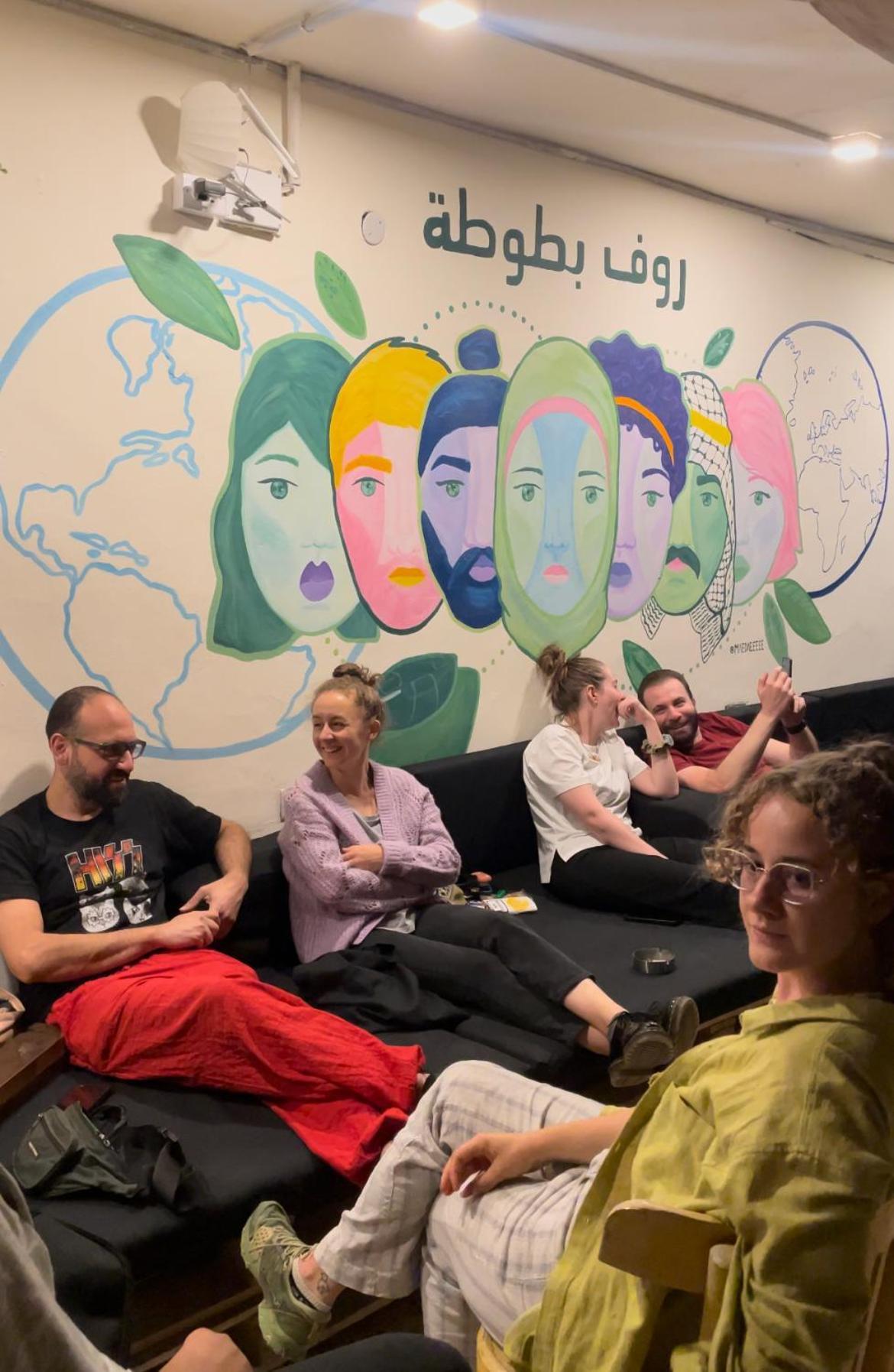 Battuta Hostel Amman Exteriör bild