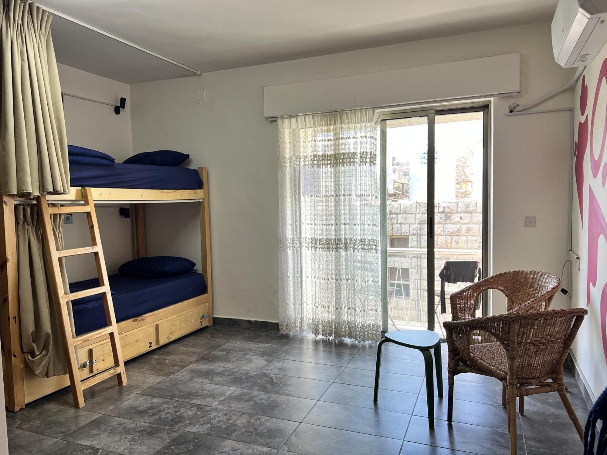 Battuta Hostel Amman Exteriör bild