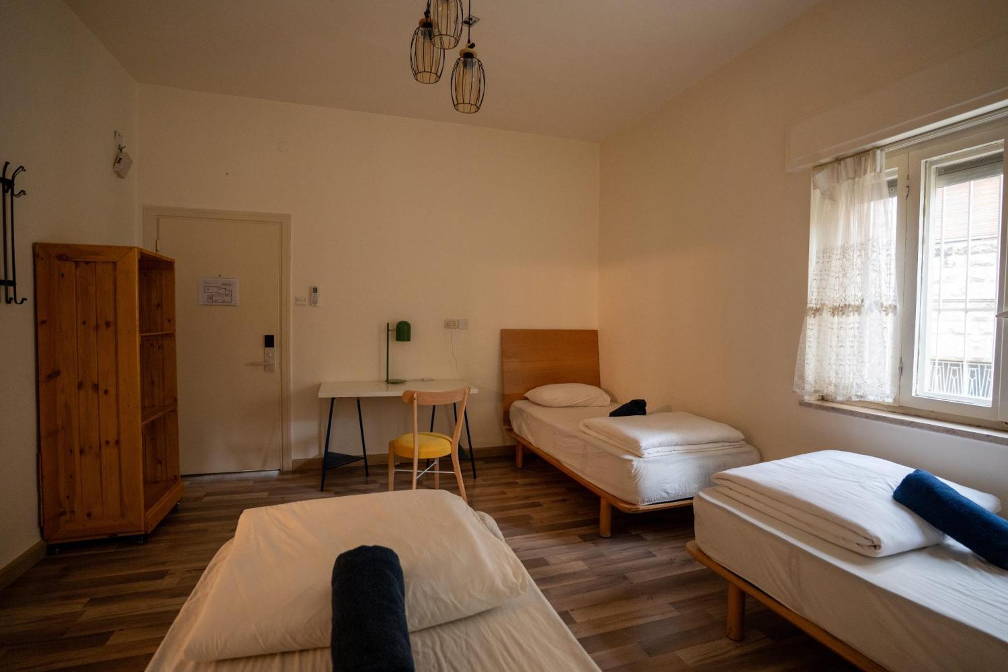 Battuta Hostel Amman Rum bild