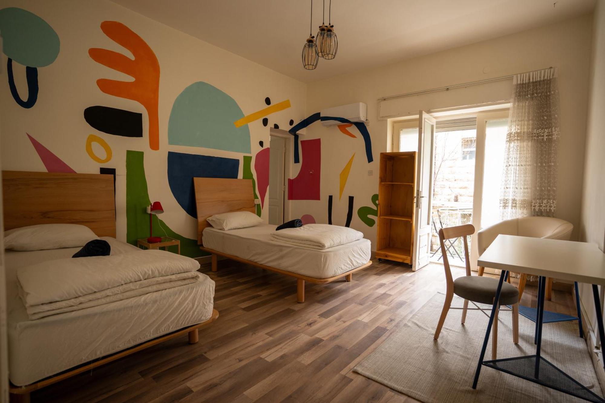 Battuta Hostel Amman Exteriör bild