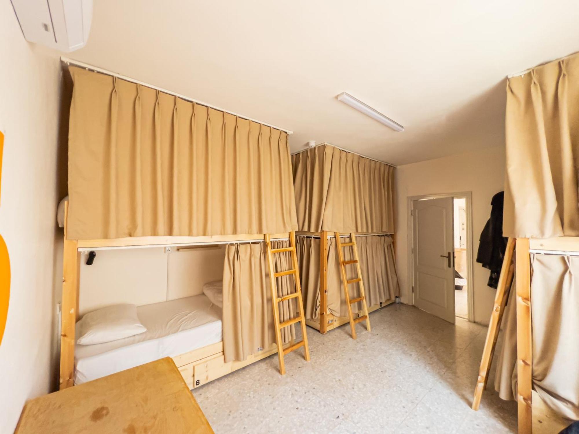 Battuta Hostel Amman Rum bild
